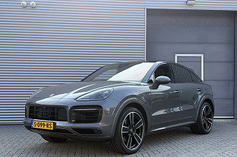 Porsche Cayenne Coupé 3.0 E-Hybrid I PHEV I Sport-Design Pakket I Pano.dak I Carplay I 42000 km