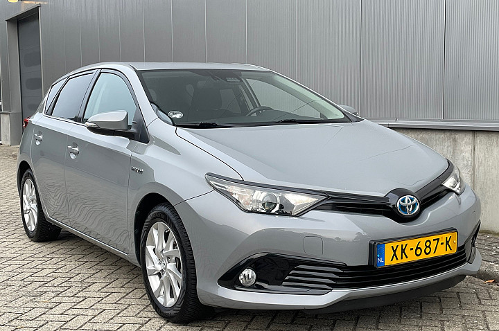 Toyota Auris 1.8 Hybrid Energy Plus / Navigatie / Trekhaak