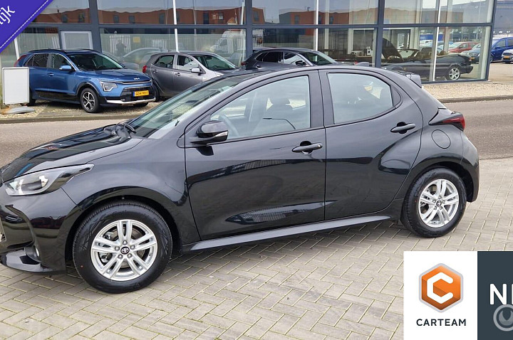 Toyota Yaris 1.5 Hybrid Bsn/Cruise/LMvelgen/8500km