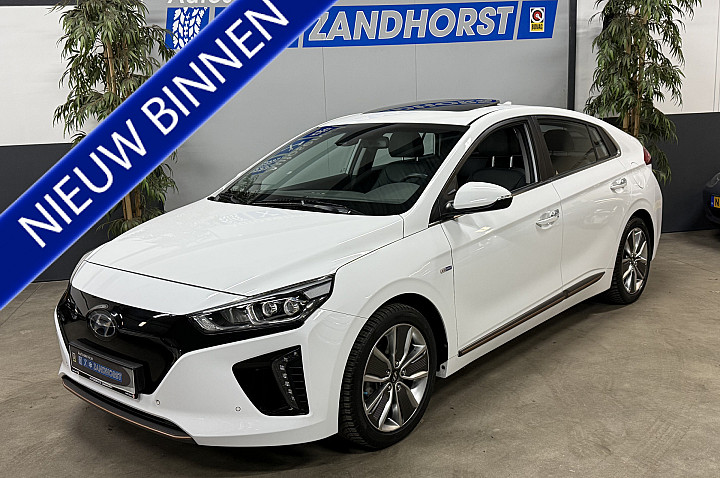 Hyundai IONIQ Premium EV 38kWh // schuifdak // Leer //