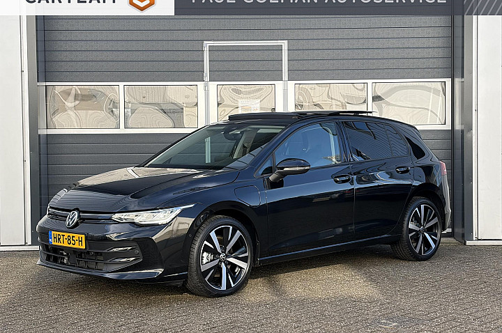 Volkswagen Golf 1.5 eHybrid Life Edition | Pano | LED | Camera | Parkeer sensoren |