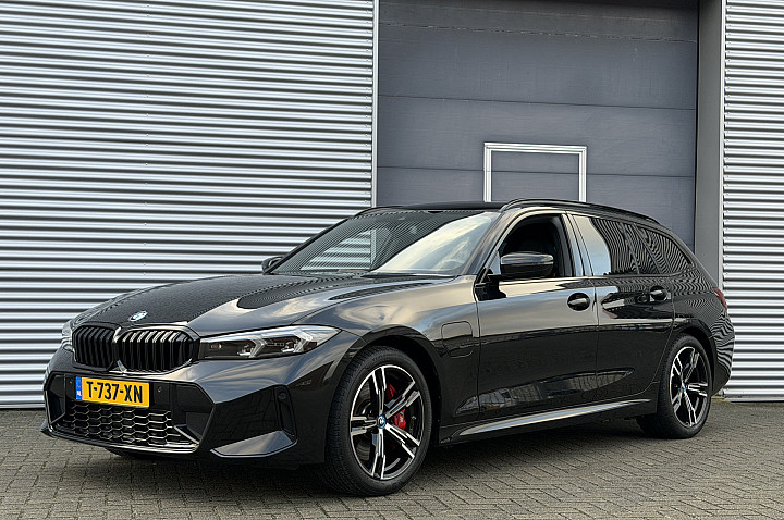 BMW 3 Serie Touring 330e I Hybride I Aut. I M-Sport Pro I Leder I Carplay I Incl. Btw