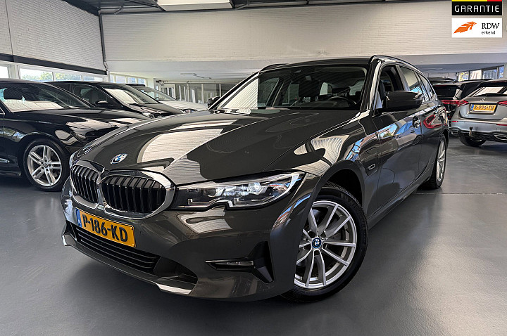BMW 3 Serie Touring 320e Business Edition Plus