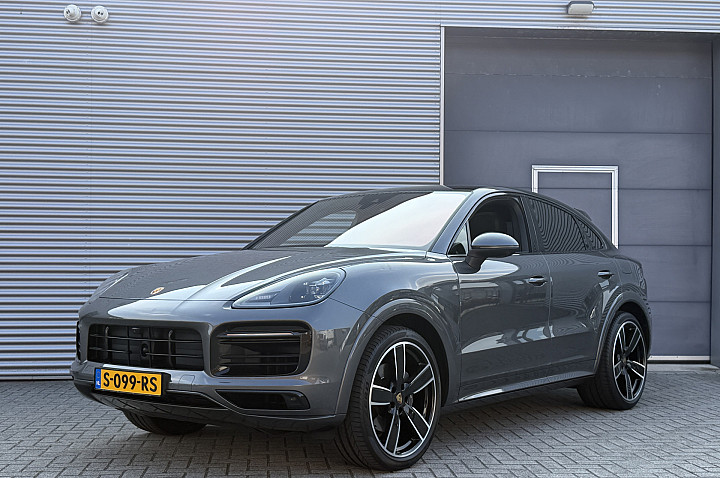 Porsche Cayenne Coupé 3.0 E-Hybrid I PHEV I Sport-Design Pakket I Pano.dak I Carplay I 42000 km
