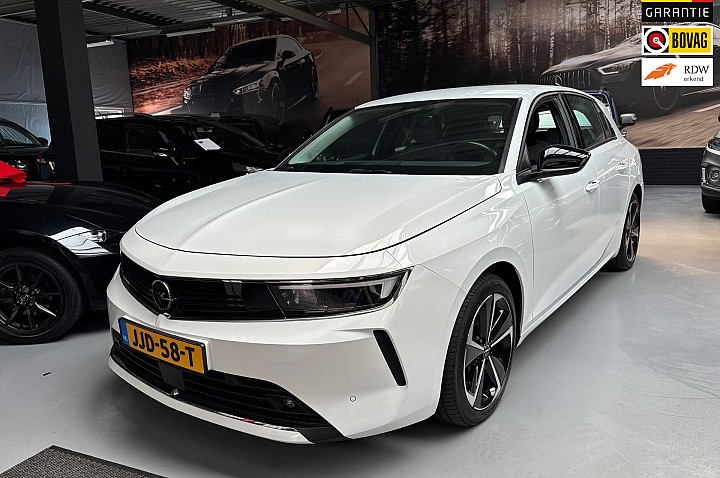 Opel Astra 1.6 Hybrid Edition Carplay