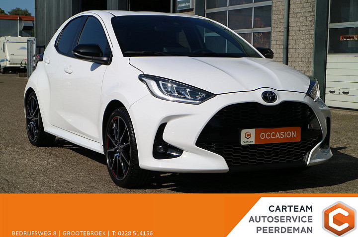 Toyota Yaris 1.5 Hybrid GR Sport | Automaat! | Blindspot | Carplay! |