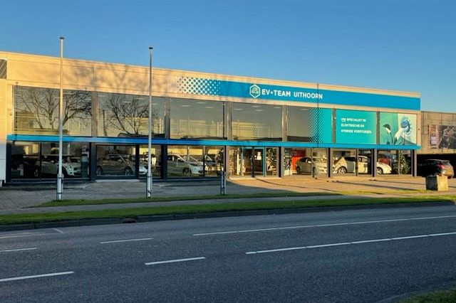 image32
